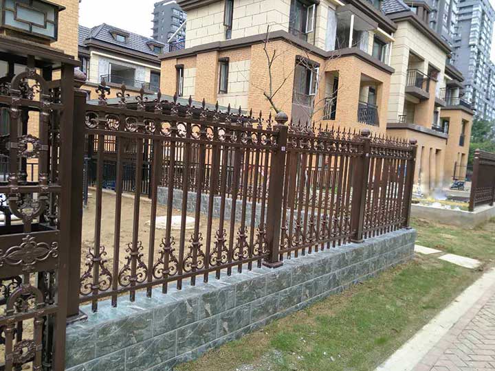鋁藝護欄